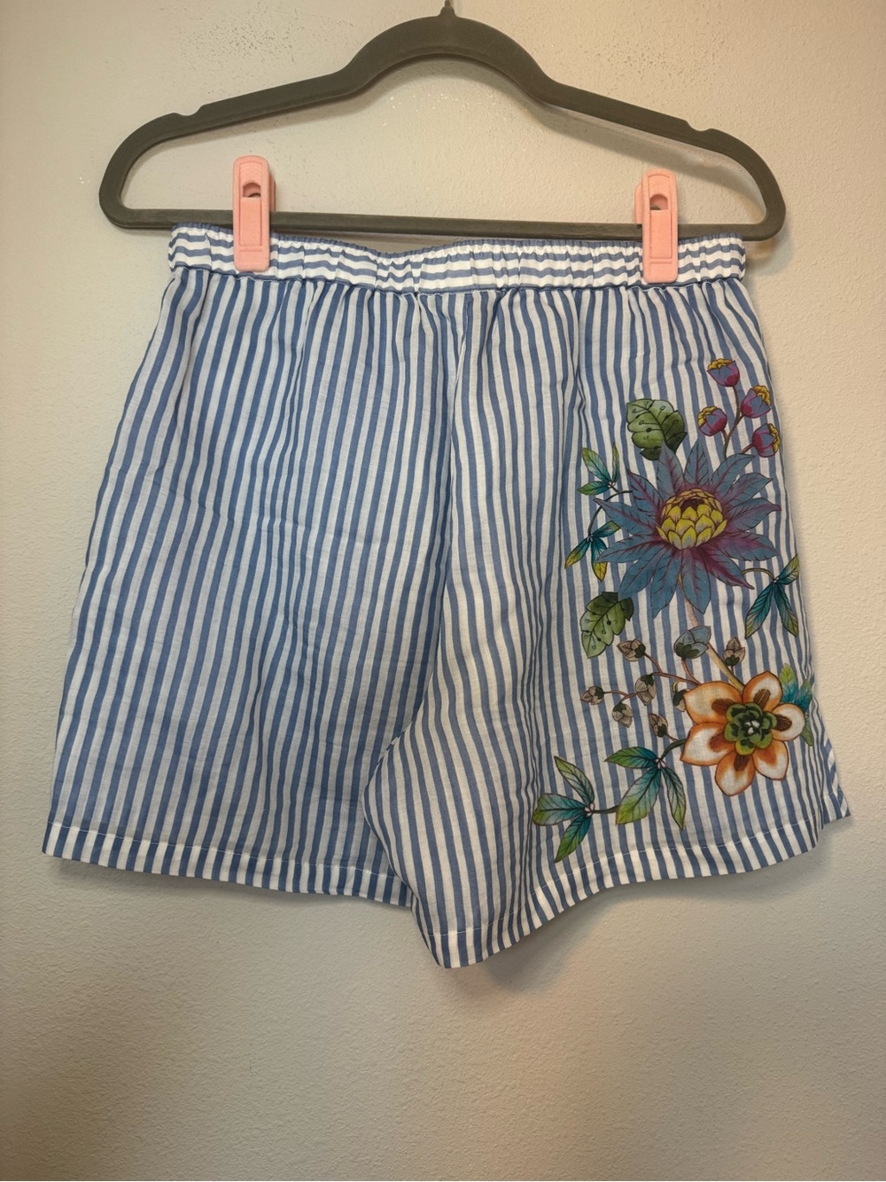 Johnny Was Orlaya Stripe Shorts NWT - Picture 5 of 9